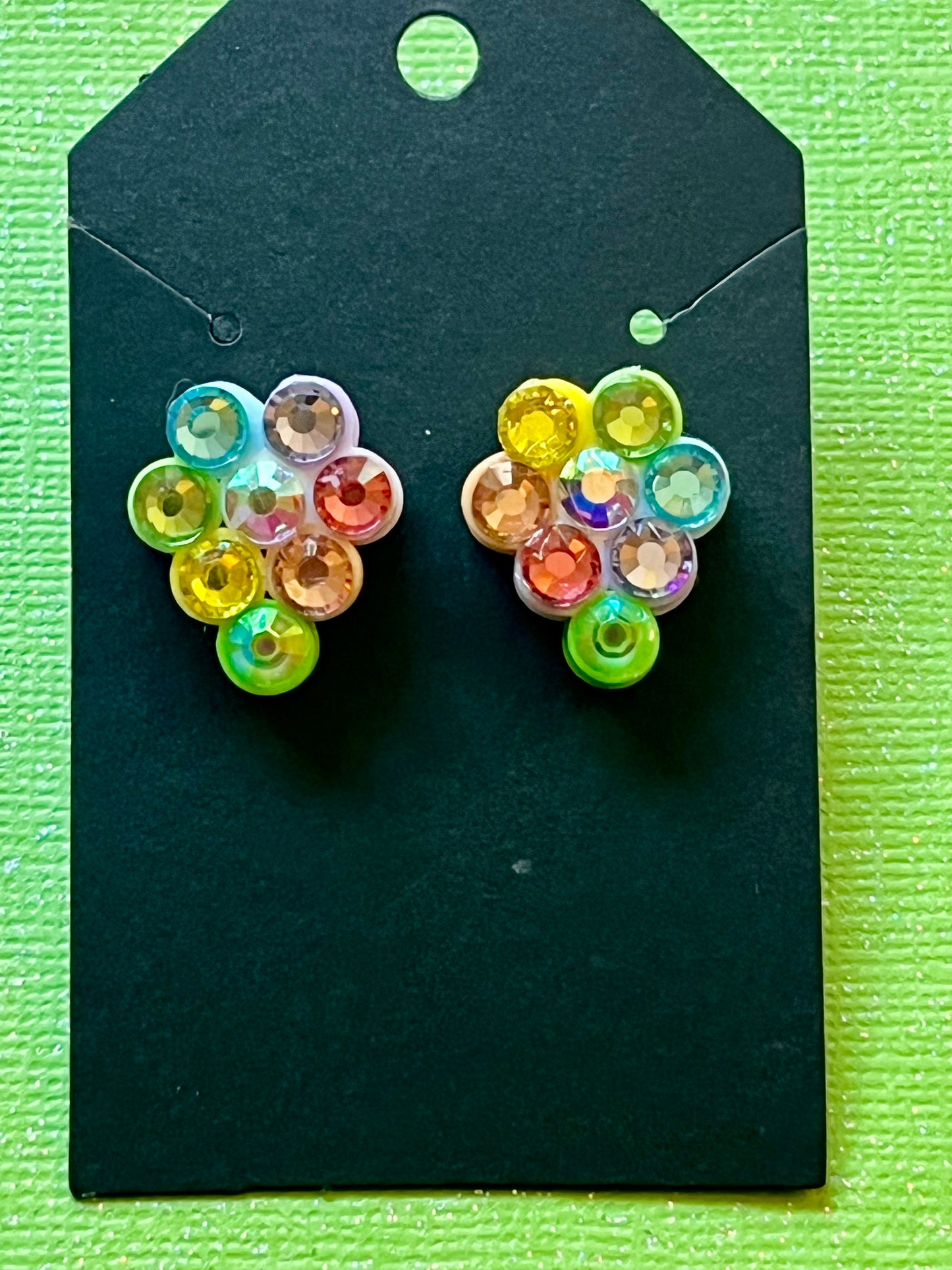 Flower stud earrings