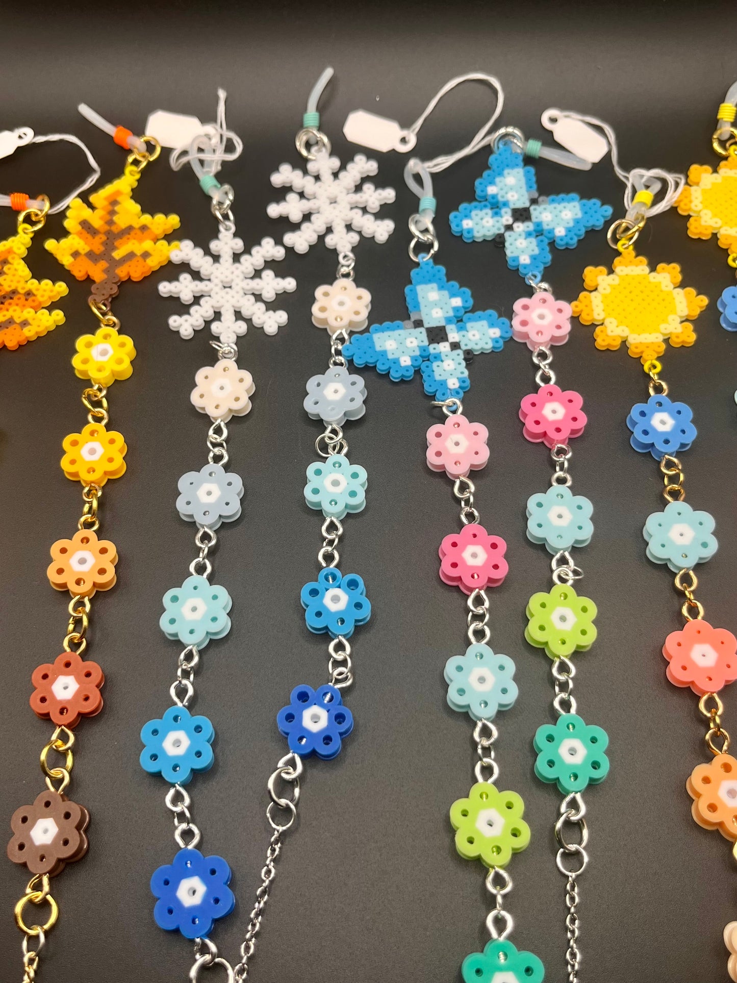 Four Seasons eyeglass chains